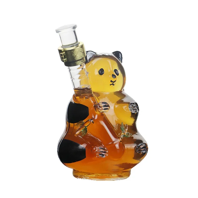 Unique Liquor Bar and Party Decorations 500ML Chinese national treasure panda shaped whiskey decanter  Alcohol Bottle