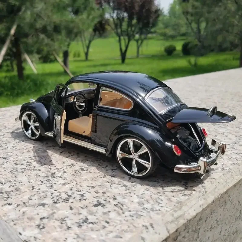 1:24 Volkswagen Beetle Classic Car Diecast Alloy Metal Toy Vehicles Car Model High Simulation Collection Childrens Toy Gift