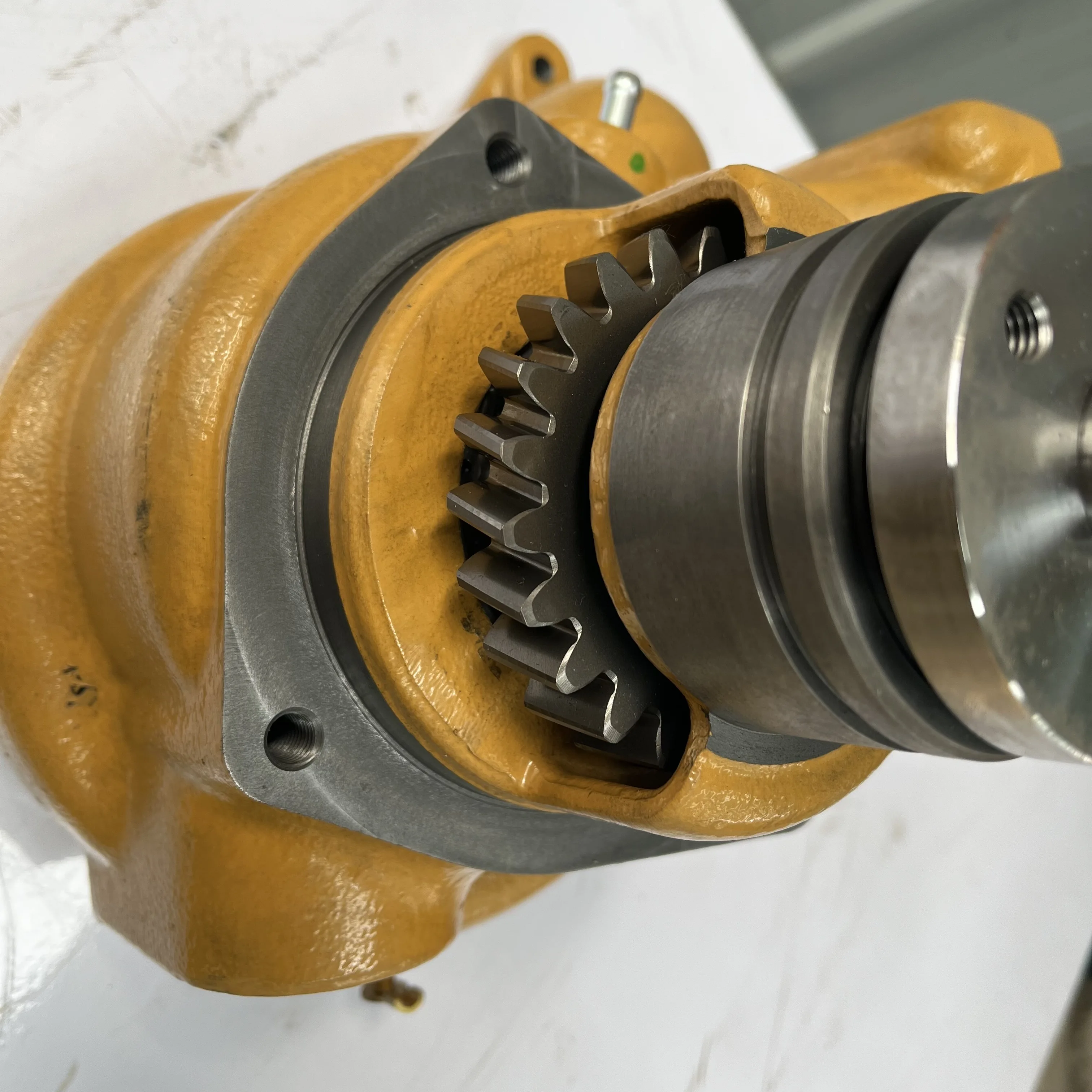 6261-61-1204 مجموعة مضخة المياه لـ D155AX-8 HD325-8 #3