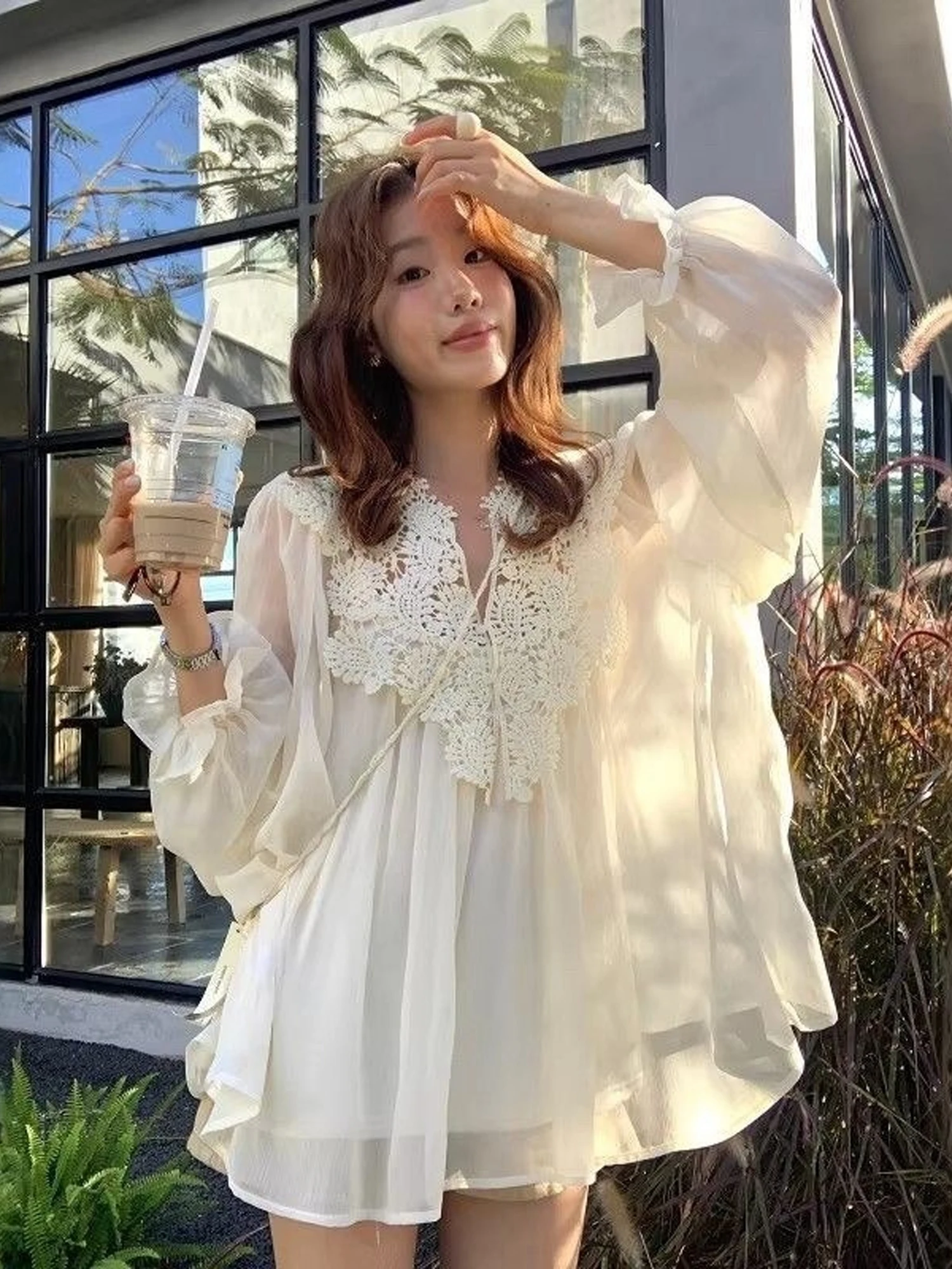 French Style V-Neck Lace Splice Embroidery Ruffle Shirt Women's Spring Autumn Off-Shoulder Vest Chiffon Top Set Loose Fit Lon...