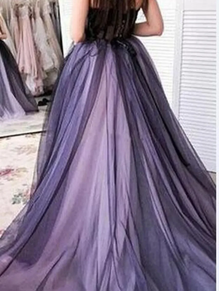 2024 Gothic A Line Dress Purple and Black Strapless Appliqué Lace Tulle Plus Size Wedding Dress Bridal Dress Formal Occasion