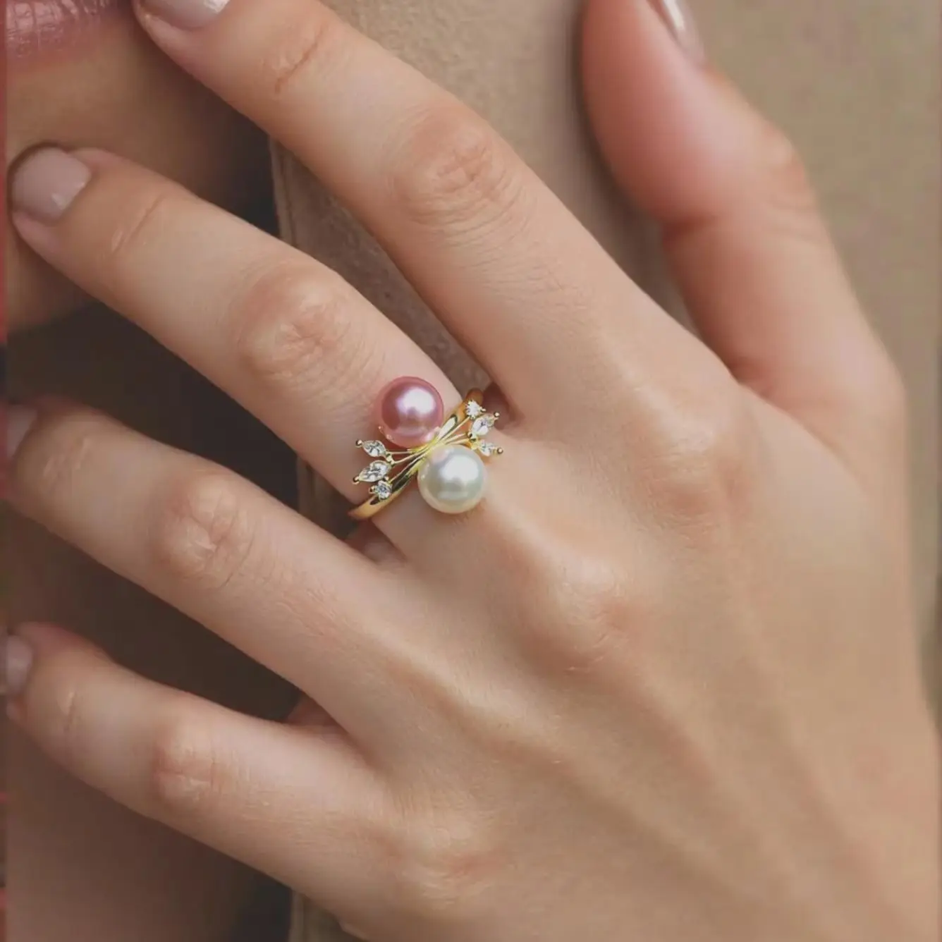 High-End Gold/Silver Natural Pearl Double Bead Open Ring Fashionable Exquisite Party/Banquet Accessory  comes with a gift box.