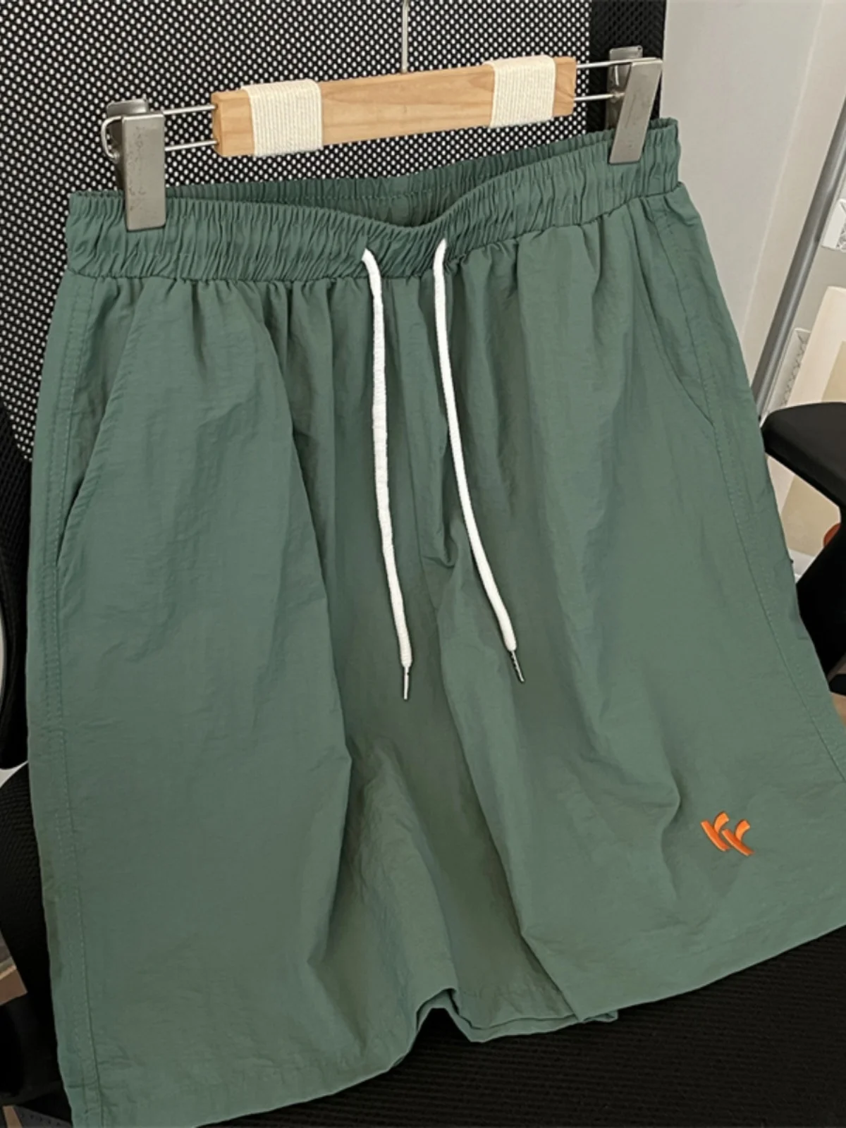 

Летние свободные шорты в стиле Харадзюку для мужчин: прямые, повседневные, модные, дизайнерские, средней длины, в стиле High Street Fashion