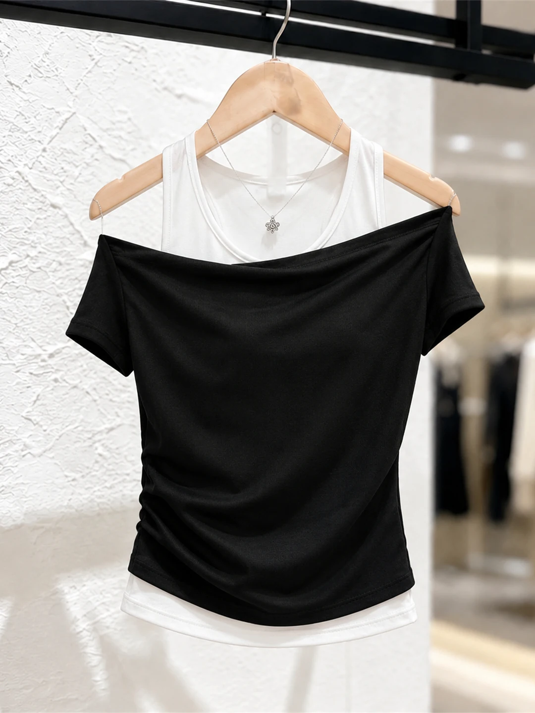 

Summer Design Shoulder Bared Short Sleeve T Shirt Korean Style Commute Top Slimming Casual Women's Fashion Unique Leisure Sma...