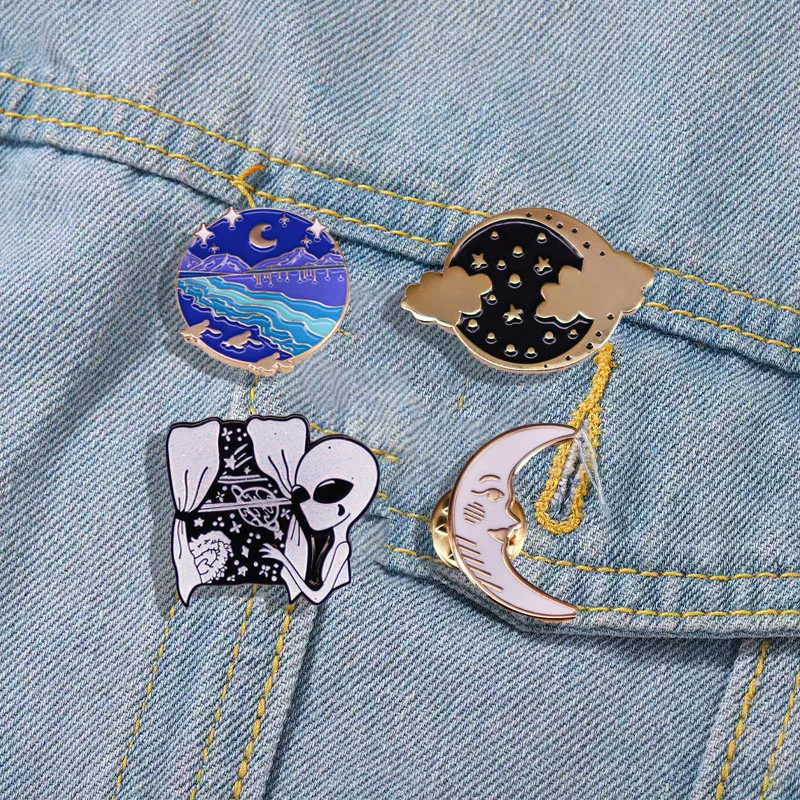 Pin de esmalte de cielo estrellado para hombre, broche de luna y estrella, insignia de Metal, Pin de mochila para hombre, accesorios de joyería para bolso de ropa