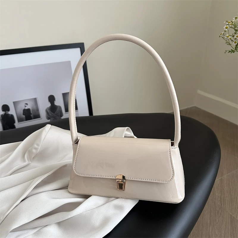 Retro French Bread Bag Women's Fashionable Shoulder Bag Handbag Underarm Bag Versatile Popular Korean Style 2024 New Arrival