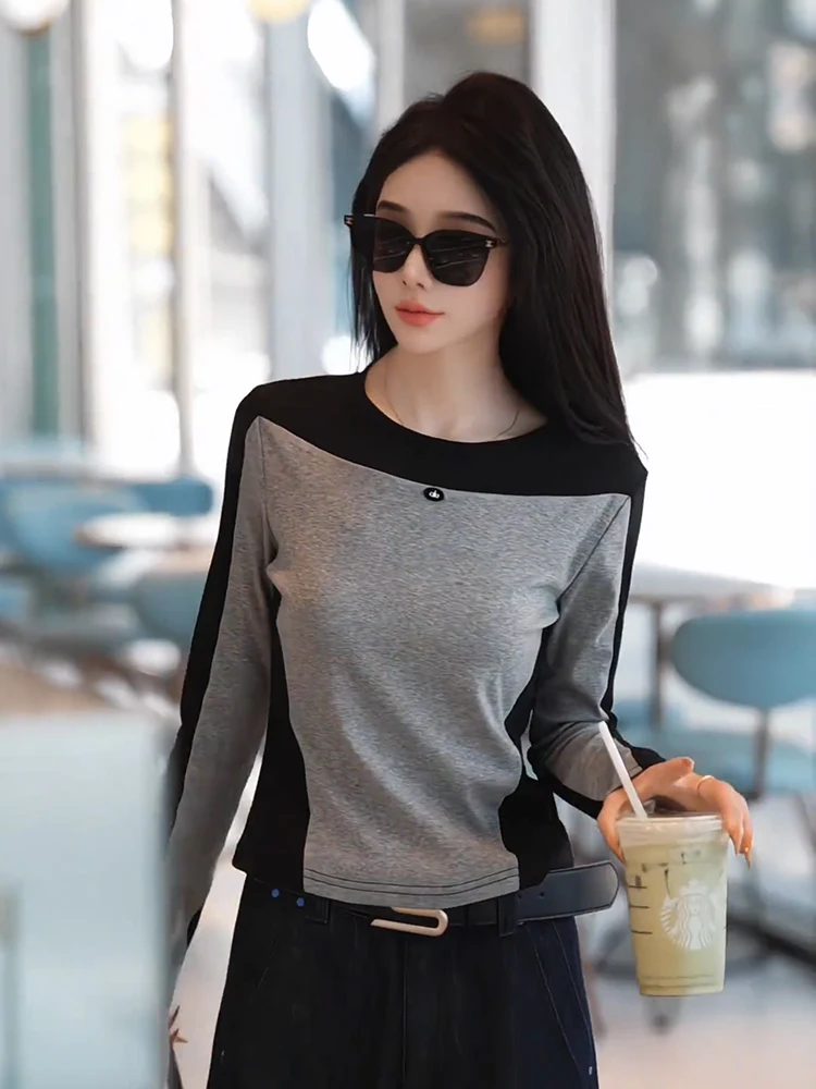 تي شيرت نسائي عصري بأكمام طويلة بألوان متباينة لربيع وخريف 2026، تصميم أمريكي رياضي راقي جديد، قميص كوري أنيق ضيق