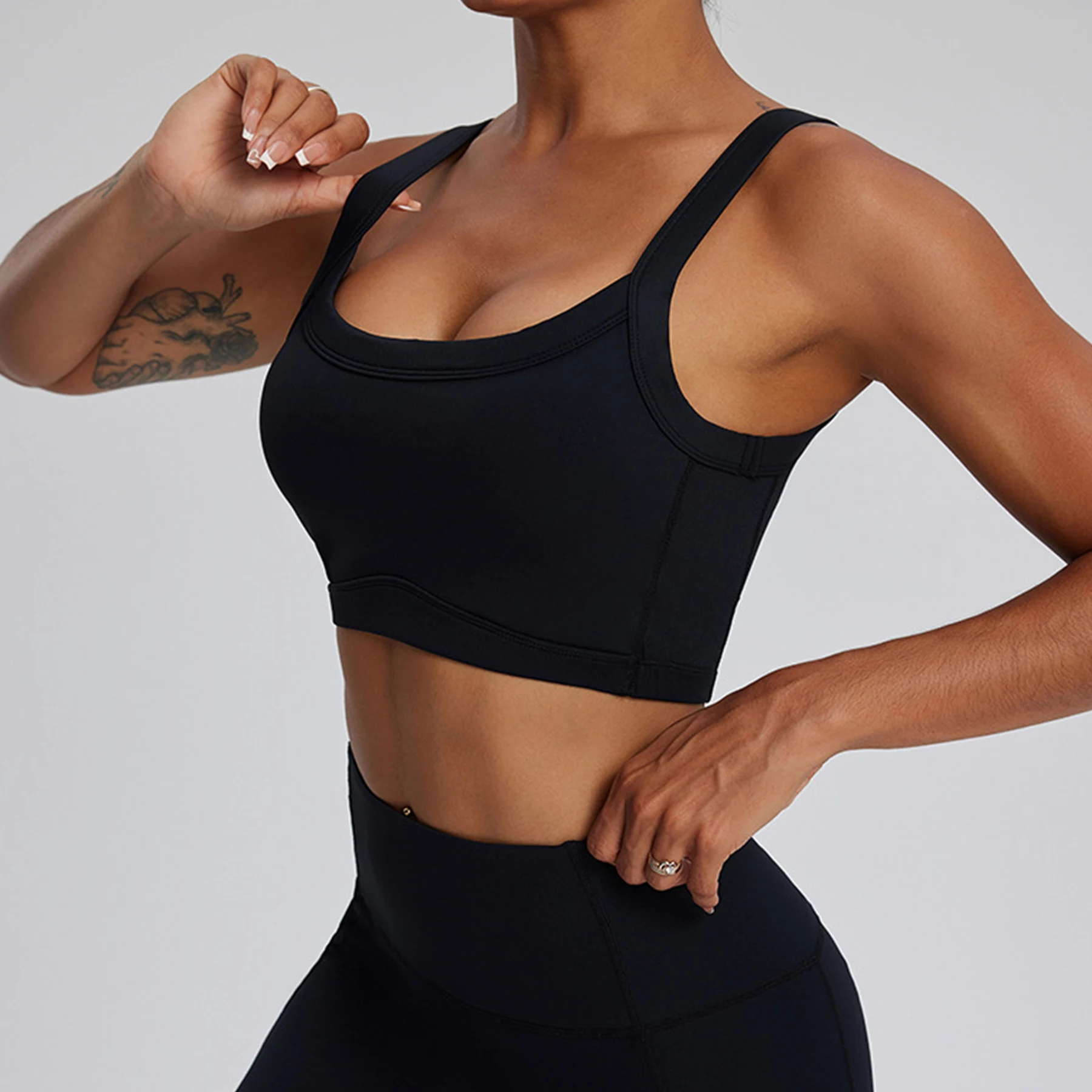 Mulheres de fitness yoga sutiã esportes roupa interior não-aço anel respirável sutiã ginásio push-up yoga tanque superior absorção de choque com almofadas de copo