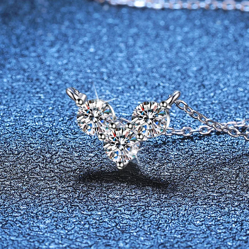 LioraGem 3-Diamond Stacked Heart Pendant, Heart-Shaped Fashion Moissanite Collar Necklace Platinum PT950 Stamp