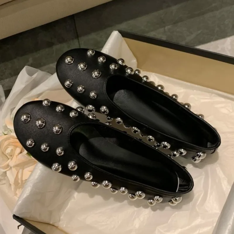 Women Casual Shoes New Rivet Round Head Flat Casual Sneakers Women Luxury Ballet Silver Ball Metal Hollow Mary Jane Shoes Women