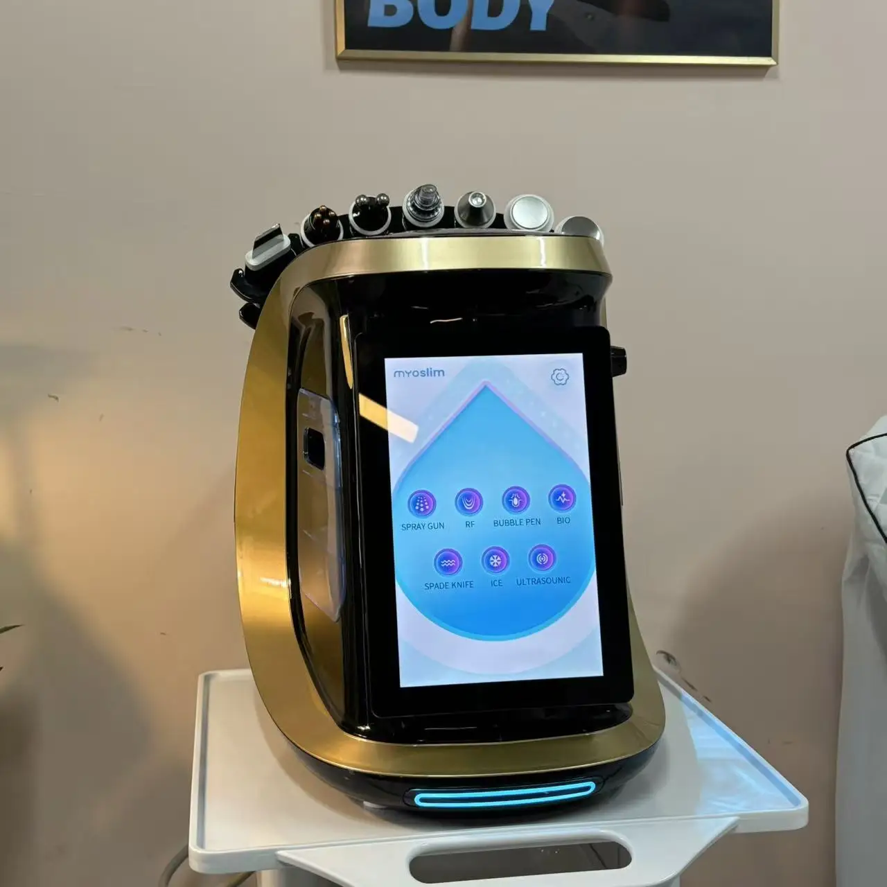 

7-in-1 Small Bubble Beauty Machine (New Version): Home Skincare Tool for Whitening, Pore Shrinking, Exfoliating & Tendering