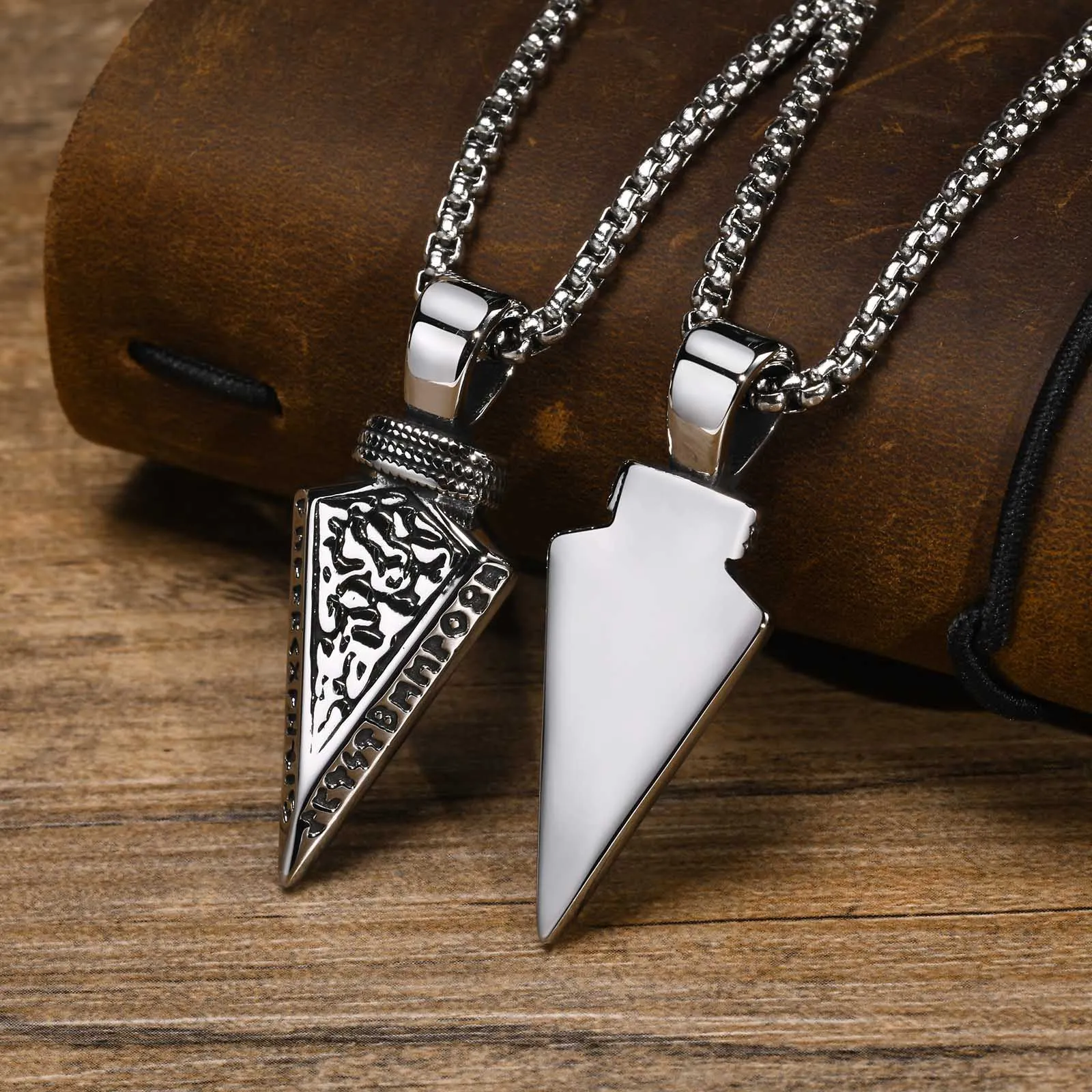 Vnox Cool Spear Head Necklaces for Men, Stainless Steel Arrow Pendant with Box Chain, Viking Vintage Male Collar