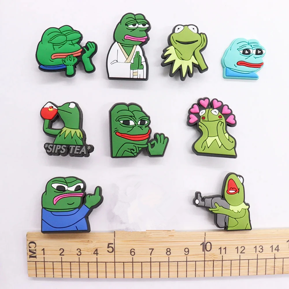 New Arrival 1Pcs PVC Funny Frogs Animals Shoe Button Charms for Children Accessories DIY Holiday Present