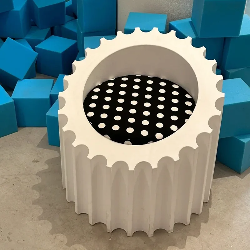 리클라이닝 의자 FRP 야외 발코니 정원 레저 의자 유럽 창작 예술 테이블과 의자