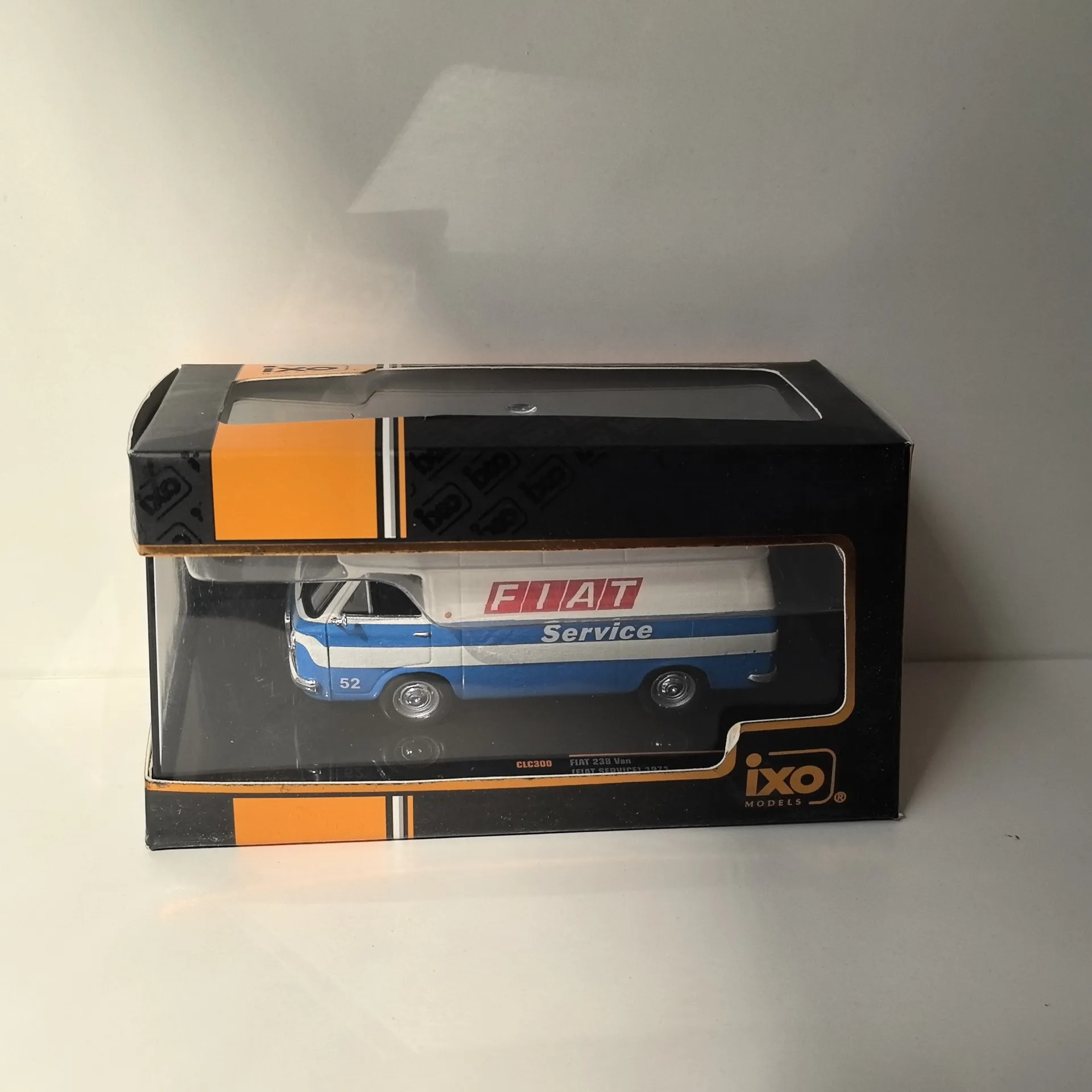 

Paint Surface Defect Diecast IXO 1/43 Scale FIAT 238 VAN 1971 Fiat Alloy Car Model Collectible Toy Gift Souvenir Display