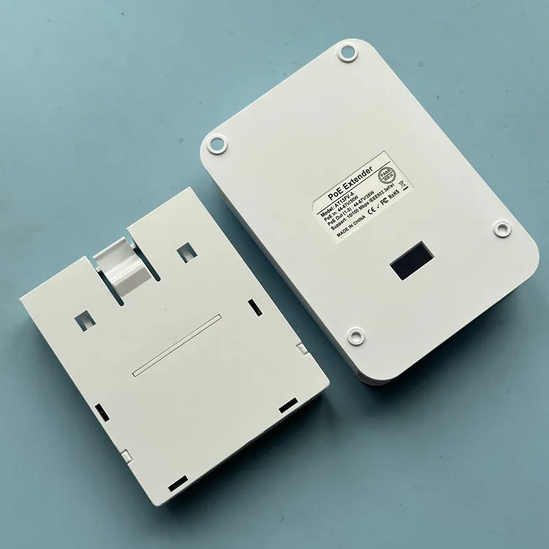 Outdoor Waterproof POE Extender 4 Port Network Switch Repeater 4 Port POE Repeater 10/100Mbps For PoE Switch NVR IP Camera