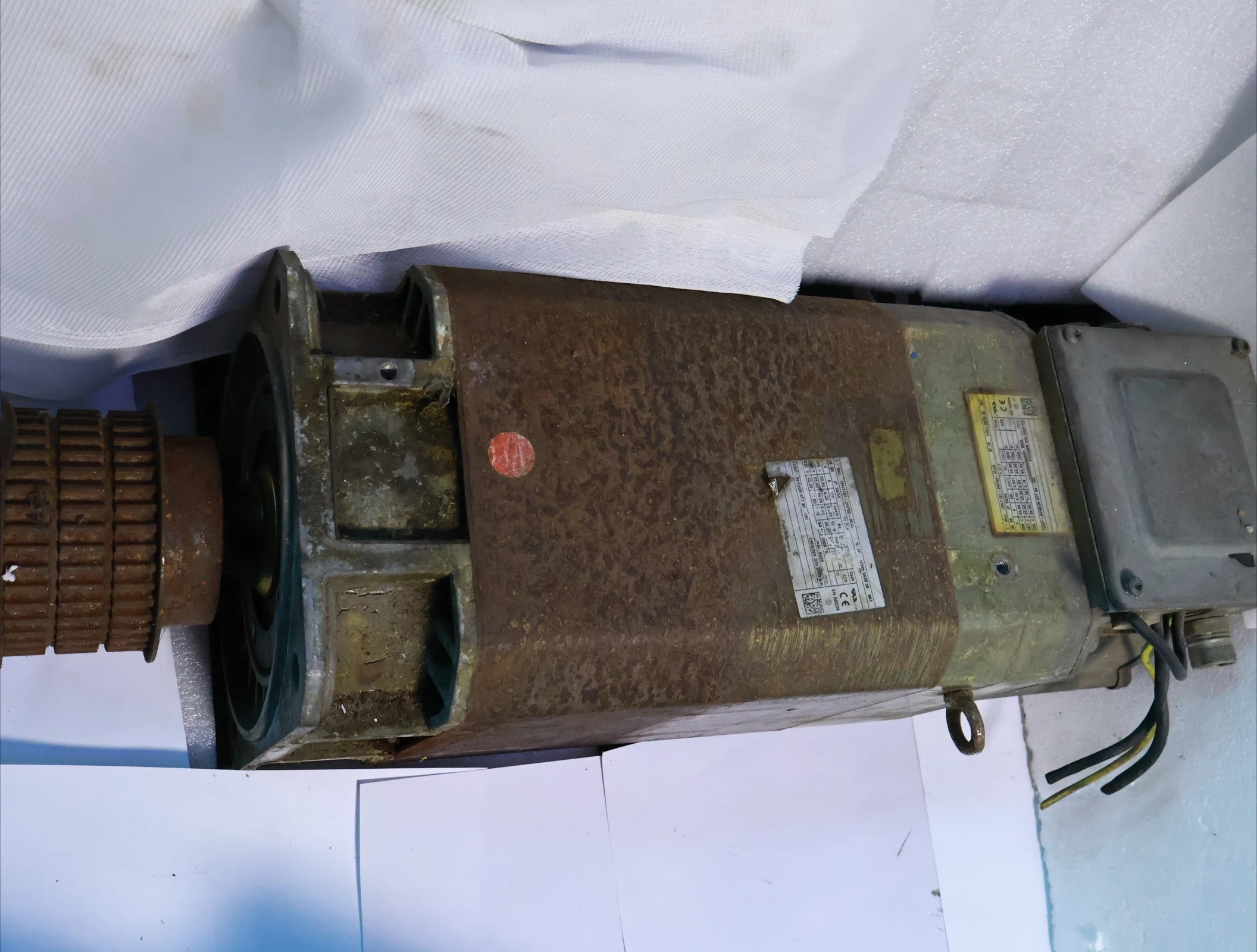 

Used 1PH7107-2NFQ2-0CA0 For SIMENS 1PH7107-2NFQ2-0CA0 Servo Motor