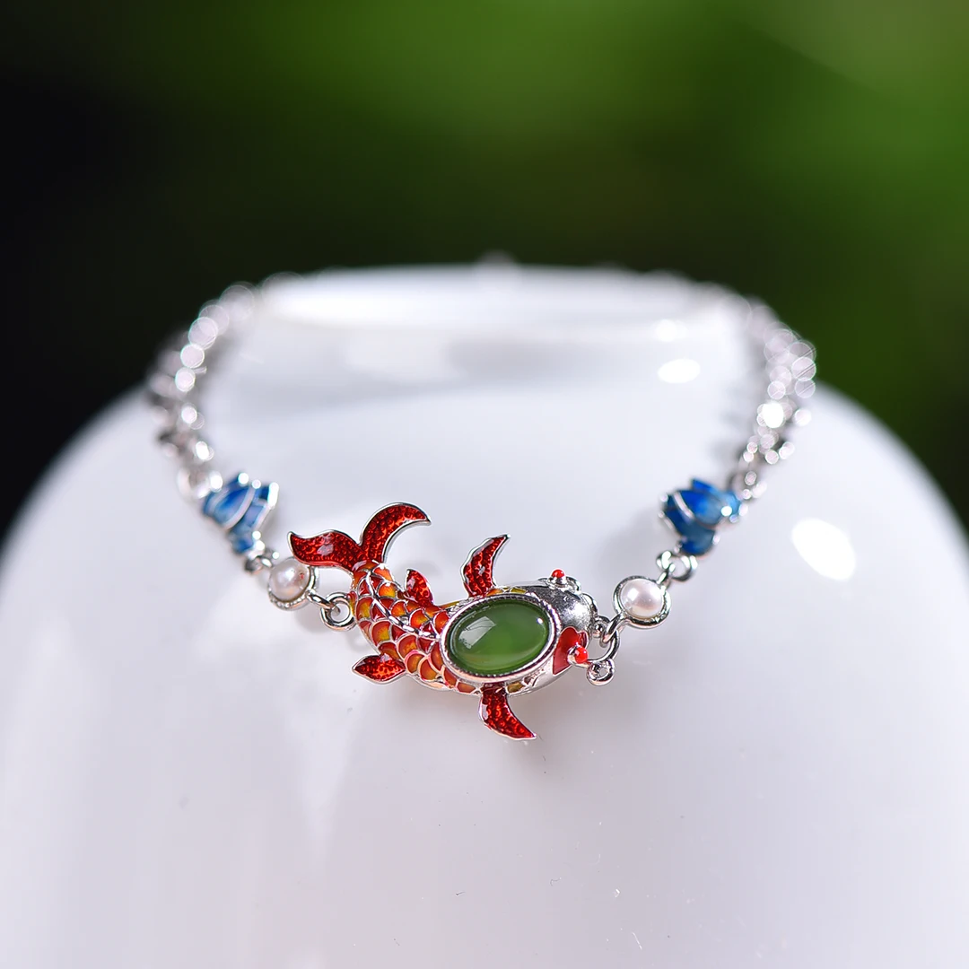 

S925 Silver and Hetian Jade Biyu Egg-shaped Enamel Small Carp Pendant with Pearl Bracelet