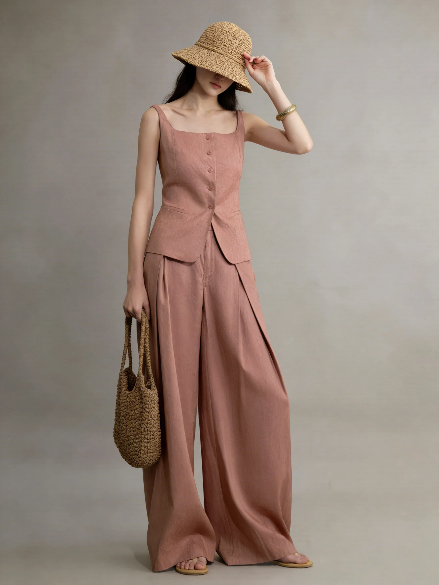 

Розовый комплект: топ без рукавов и длинные брюки для женщин, летний повседневный стиль, высокая талия, свободный крой, модный ансамбль