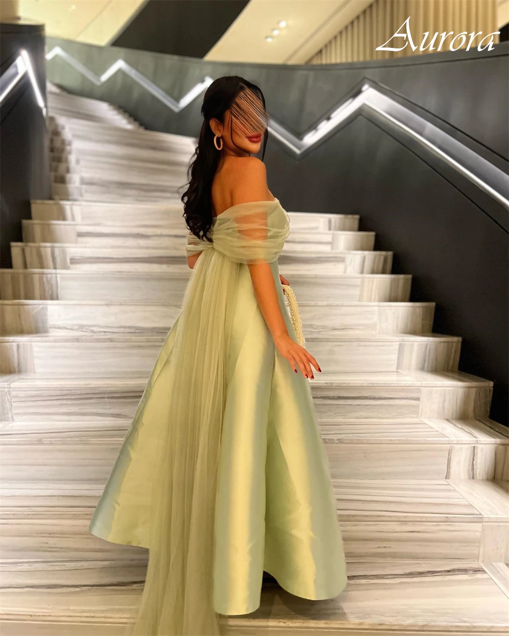 Vestido de noche de satén exquisito personalizado, vestido de fiesta con temperamento, sin mangas, sin espalda, tren Watteau, vestidos para ocasiones especiales