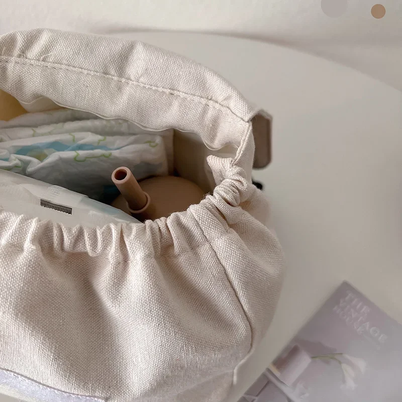 子犬漫画柄男の子用バックパック、おしゃれなミニ旅行用バックパック、女の子用キャンバススクールバッグ