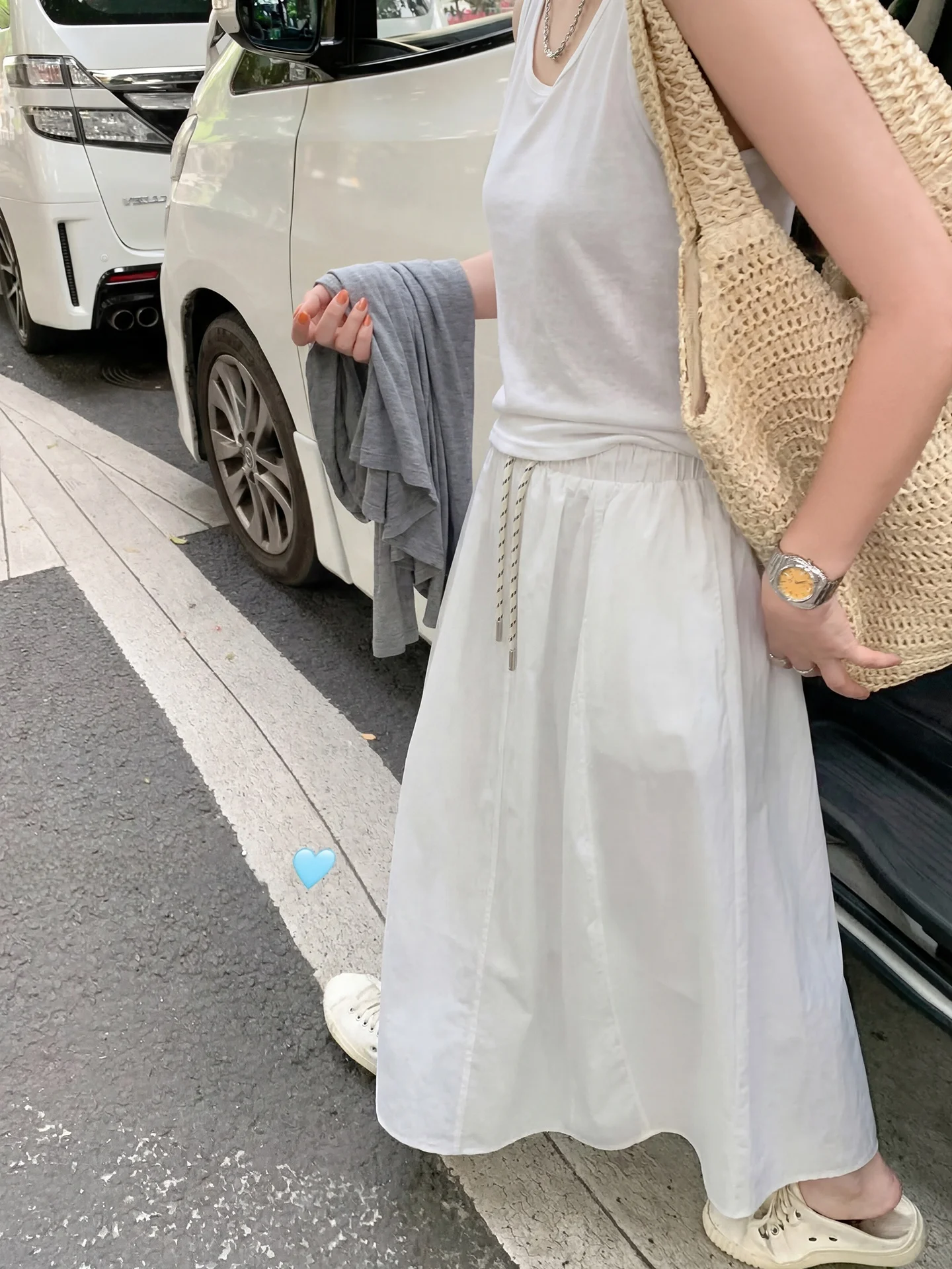 

Юбка Zeng Xiao Salt с высокой талией, А-силуэт, женская, повседневный стиль, белая, пышная, весна-лето, новинка, универсальная длинная юбка