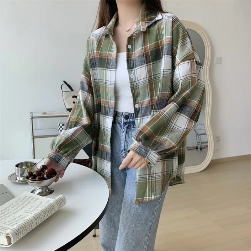 Women Vintage Long Sleeve Shirt Oversized Plaid Shirt Autumn Loose Lapel Pocket Shirt Blouse Korean Busas Para Mujer  ﻿