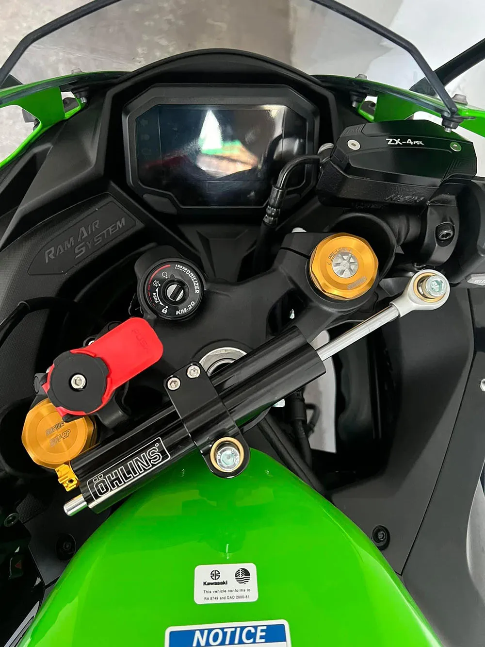 Motorcycle Steering Damper Stabilizer & Bracket Mount Kit For Kawasaki Ninja ZX-4R ZX-4RR 2023-2024 ZX4R ZX4RR ZX 4R 4RR