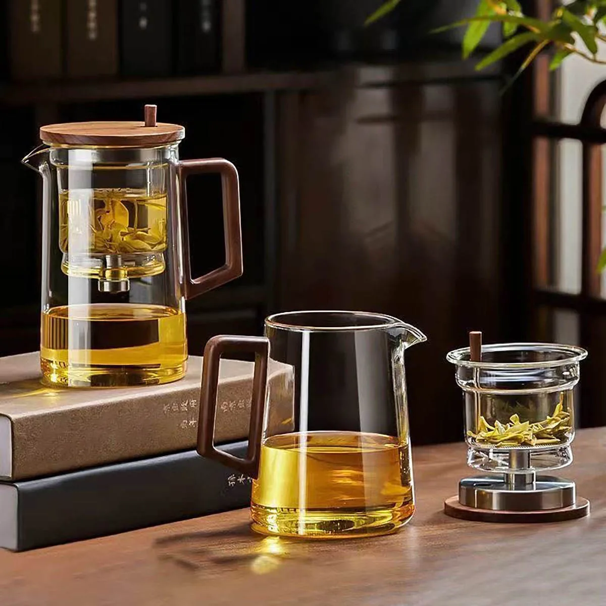 1PC Push-button Glass Filter Teapot With Walnut Wood Handle Full Glass Liner Tea-water Separation Tea Cup For Home Drinkware