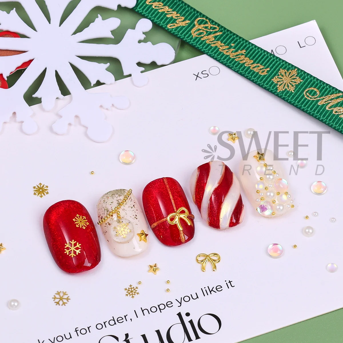 ชุดตกแต่งเล็บคริสต์มาส 6 ช่อง ลายดาว โบว์ เกล็ดหิมะ ดีไซน์เครื่องประดับ ไข่มุกคาเวียร์ ลูกปัดแบน ไข่มุกเมอร์เมด สำหรับตกแต่งเล็บฤดูหนาว