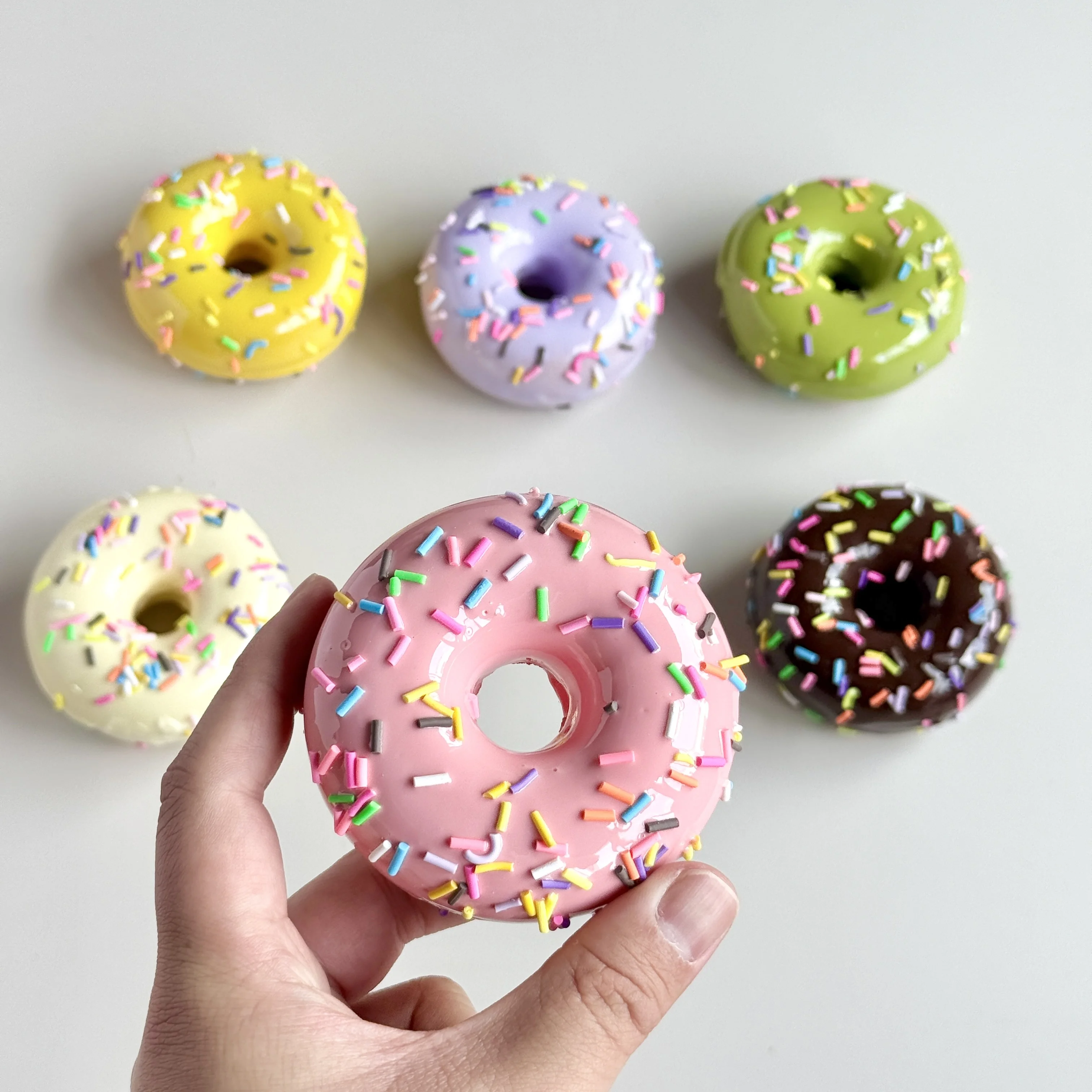Donuts artificiales realistas, pastel falso, postre, modelo, accesorios de fotografía, decoración del hogar