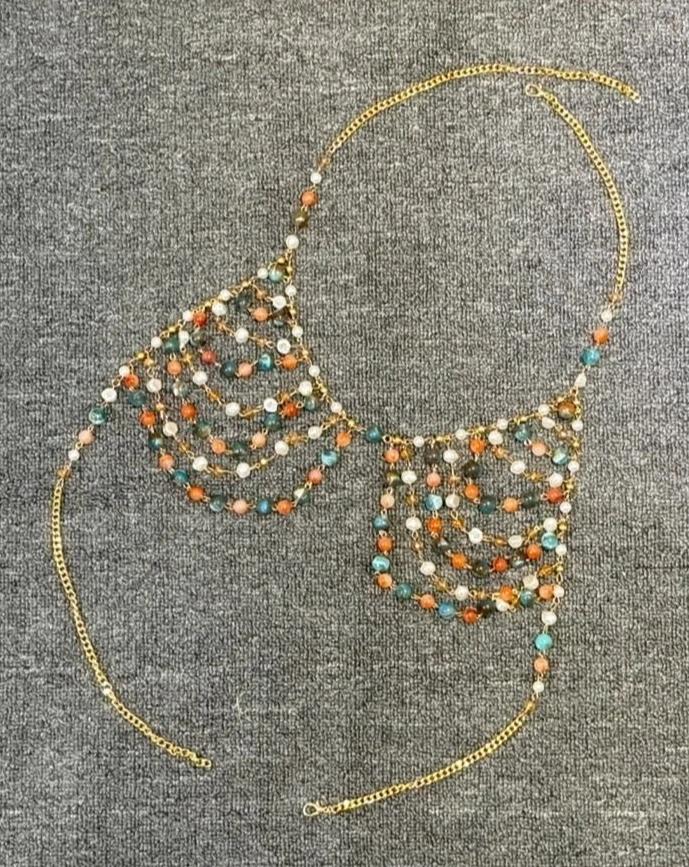 2025 Nuova catena di perline sexy europea e americana Perline colorate Halter Sling Vest Pettorale Catena per il corpo Accessori per reggiseno