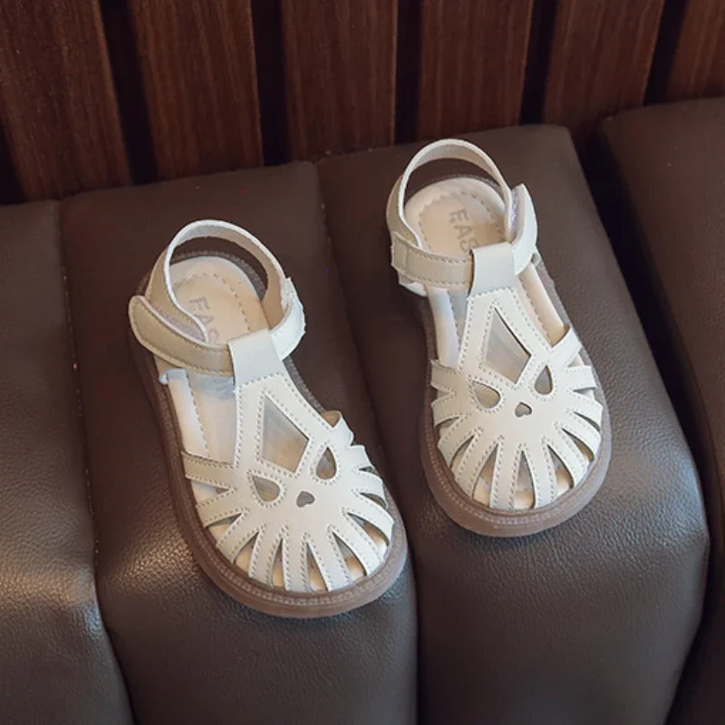 Kids Sandals for Girls Summer Princess Cut-outs Flat Sandals Fashion Solid Color Causal Children School Beach Sandal Toe-covered