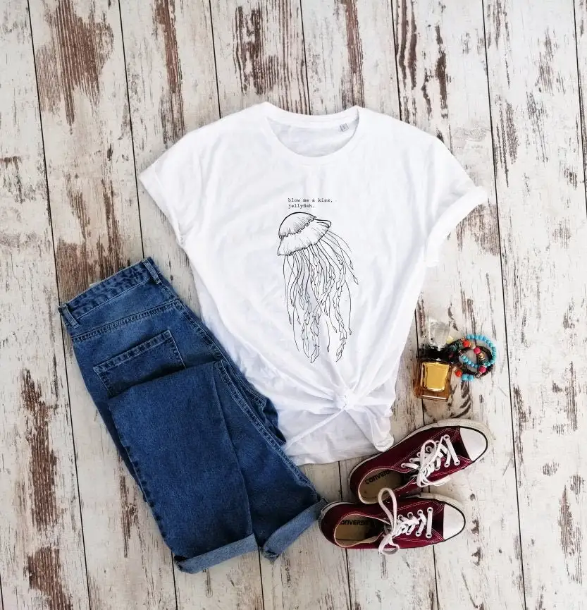 Blow Me A Kiss Jellyfish T Shirt Cool Gift Hand Draw Organic Cotton Vegan Feminist Nature