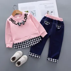 Set di vestiti per ragazze autunnali Pullover a maniche lunghe per bambini + pantaloni 2 pezzi abiti maglione dolce con fiocco pantaloni in Denim Loungewear