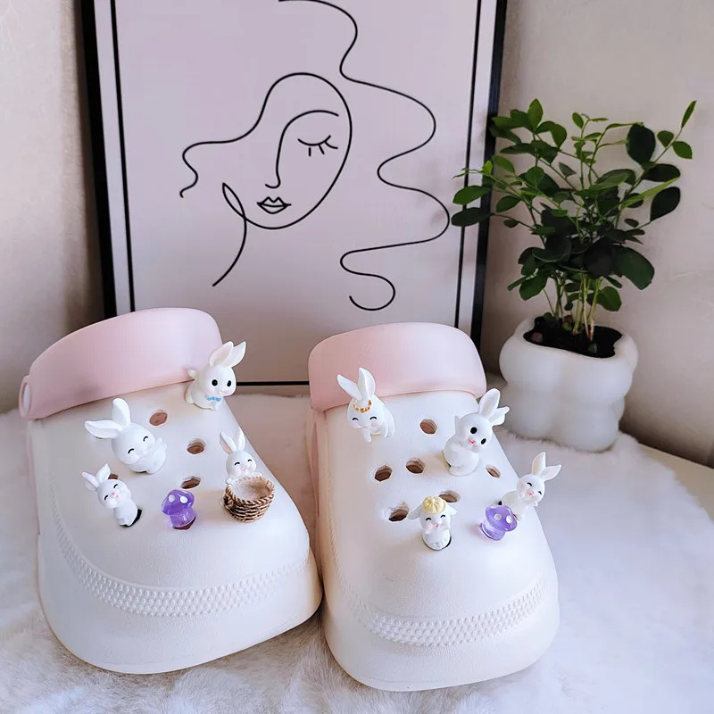 New Hot Sale DIY Shoes Charm for Cute Rabbit Cartoon Handmade Shoe Charms Designer Quality Garden Shoe Decoration Girl Gift