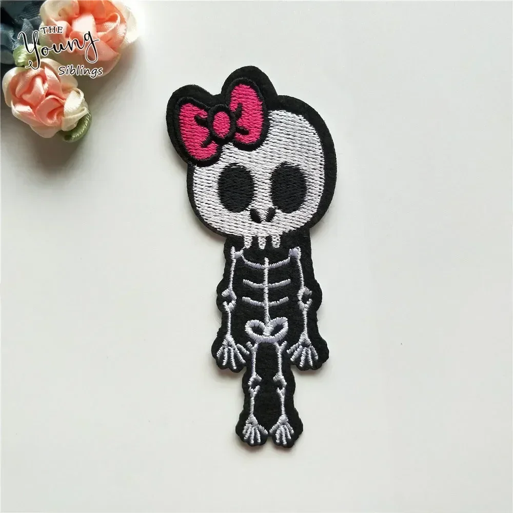 New Animal UFO Skeleton Letter B Cartoon Patch Iron on Badge Patches Embroidered Applique Sewing Patch Clothes Sequins Stickers