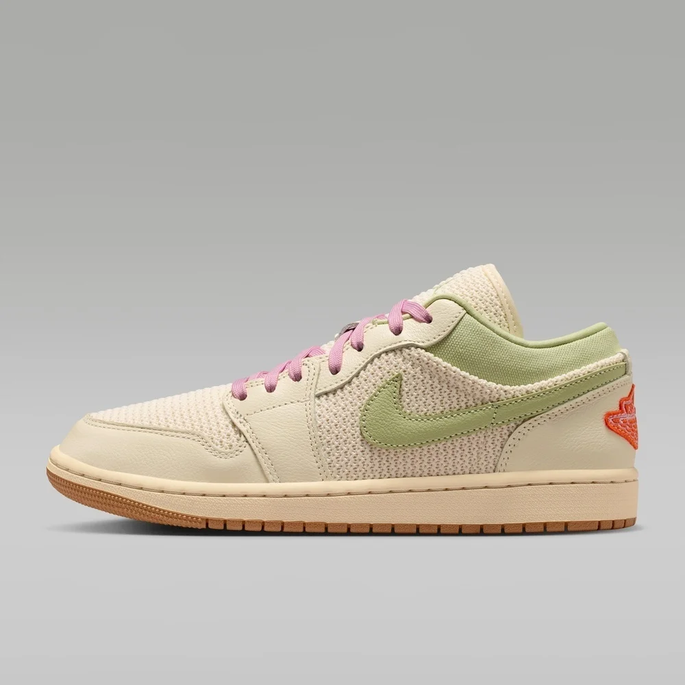 

NIKE Women's WMNS AIR JORDAN 1 LOW SE Sports Training Basketball Shoes II0569-100