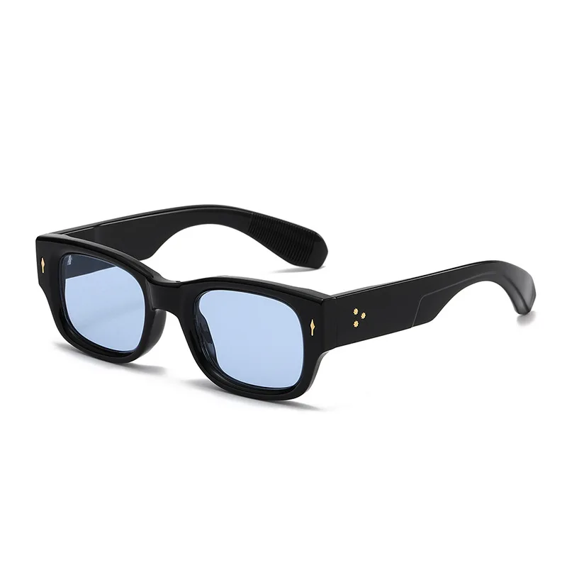 Ins Popular Men Sunglasses Vintage Fashion Square Rivets Sunglass Women Shades  Trending Gradient tea Sun Glasses Male UV400