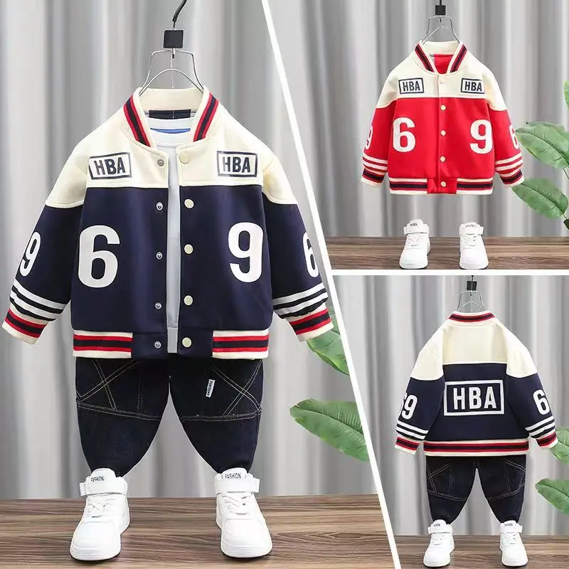 سترات البيسبول الجديدة لربيع وخريف 2025 للأولاد وسترات رياضية رائعة وأنيقة ملابس الشارع للأطفال المتوسطة والكبيرة
