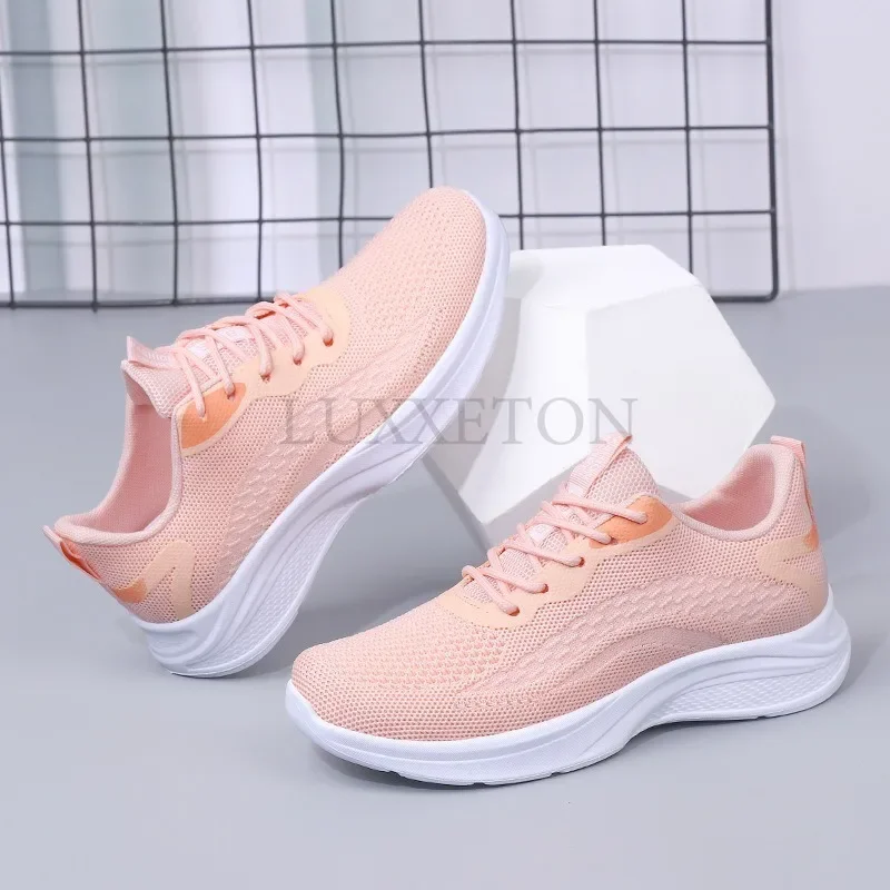 Mesh Casual Soft Sole Lightweight Running and Sports Women Shoes Comfortable and Breathable Flat Bottomed Outdoor Fitness Shoes