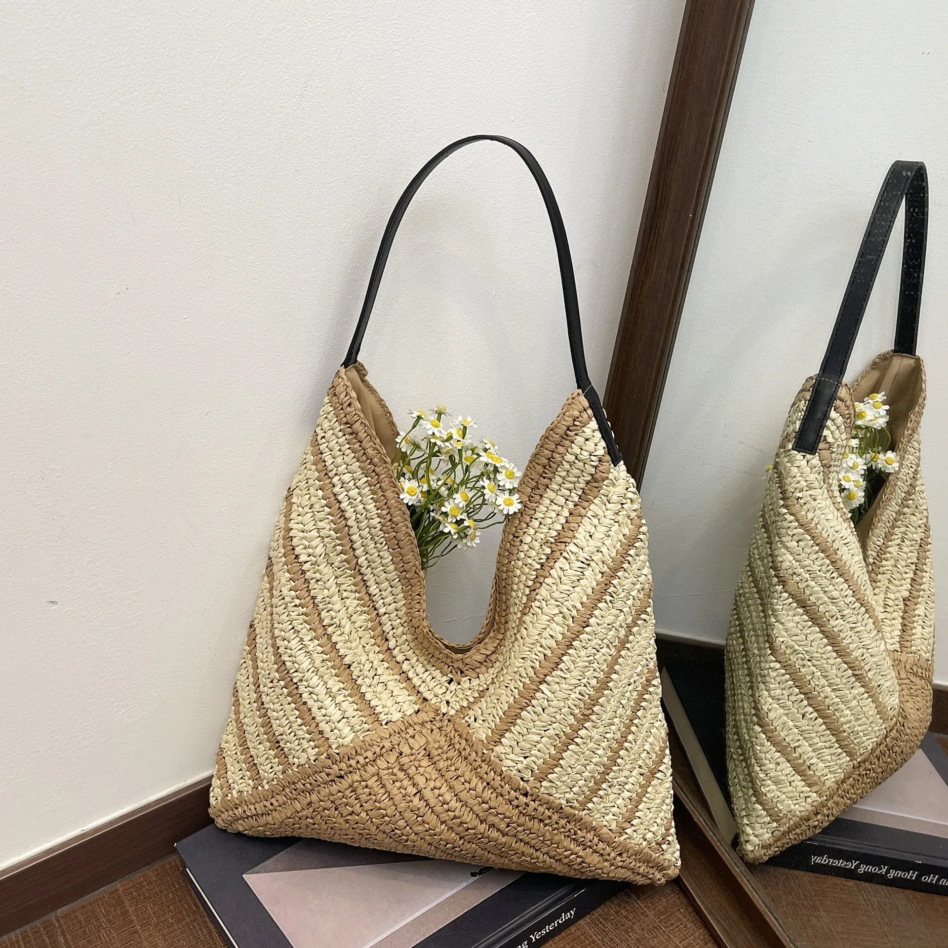 large-capacity-stripe-woven-straw-bag-women's-2026-new-versatile-shoulder-tote-beach-vacation-handwoven-beach-bag