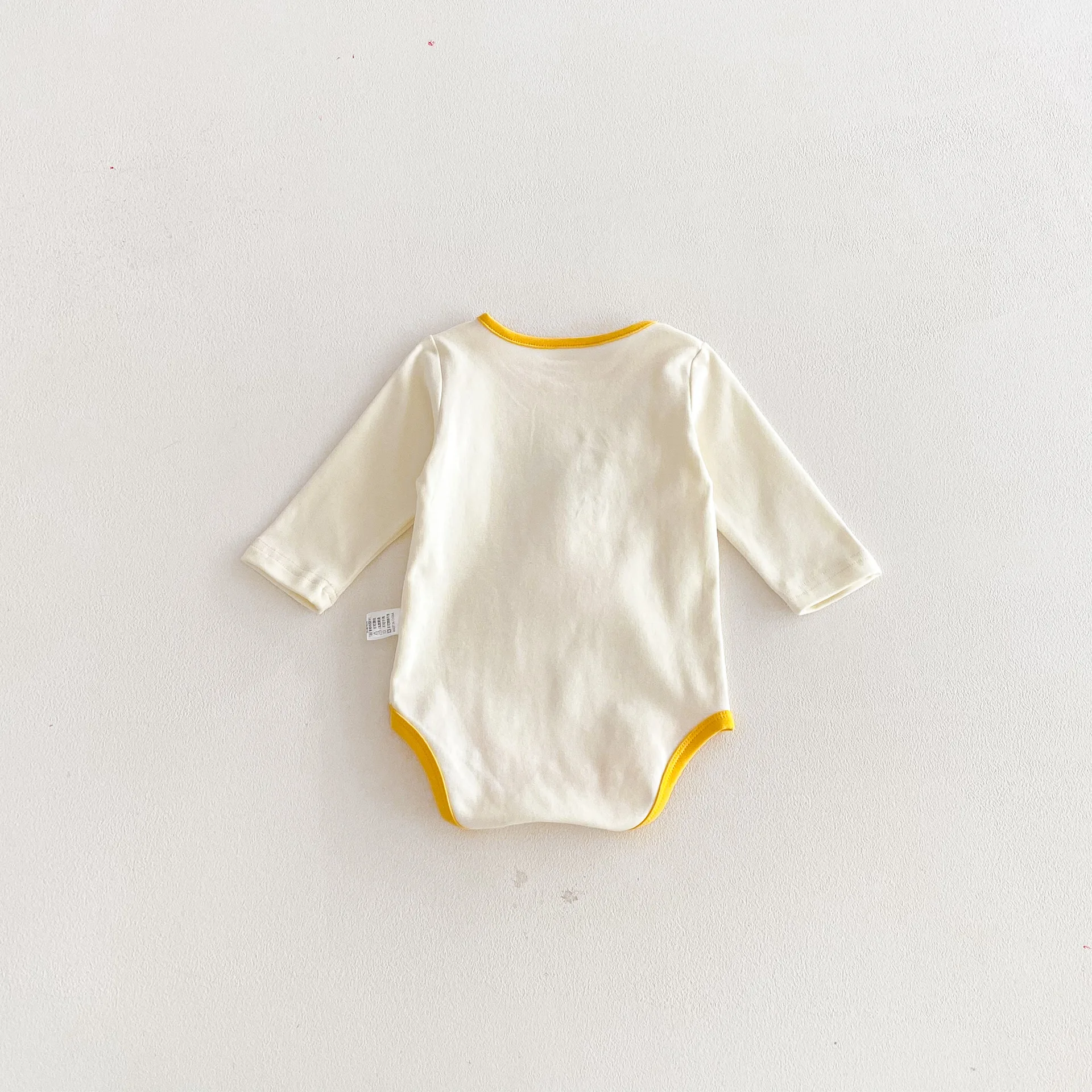 2026 Spring New Baby Clothes Pear Print Infant Girls One Piece Korean Style Boys Bodysuits Long Sleeve Girls Clothing