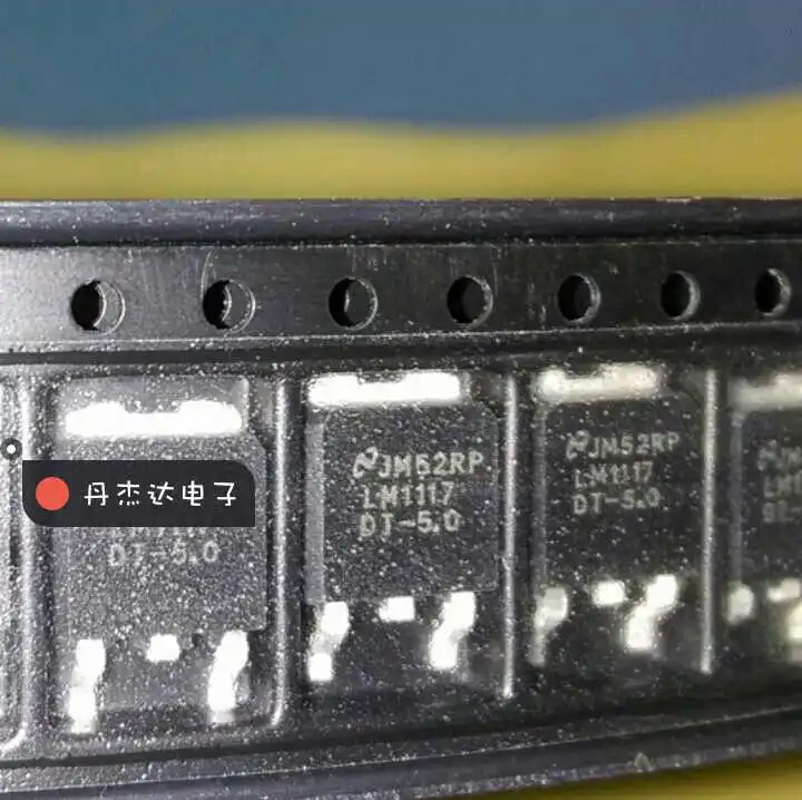 

30 шт. Оригинальный Новый 30 шт. Оригинальный Новый фотоэлемент LM1117D линейный регулятор
