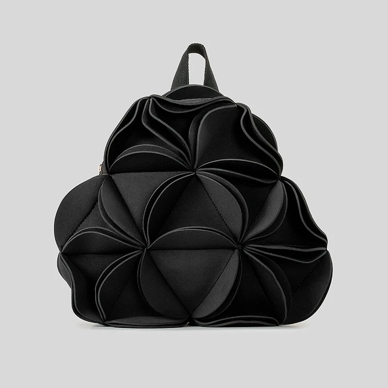 Fashion Three-Dimensional Petal Design Backpacks for Girls Elegant Women Backpack Casual Cute Small Tavel Bag 2024