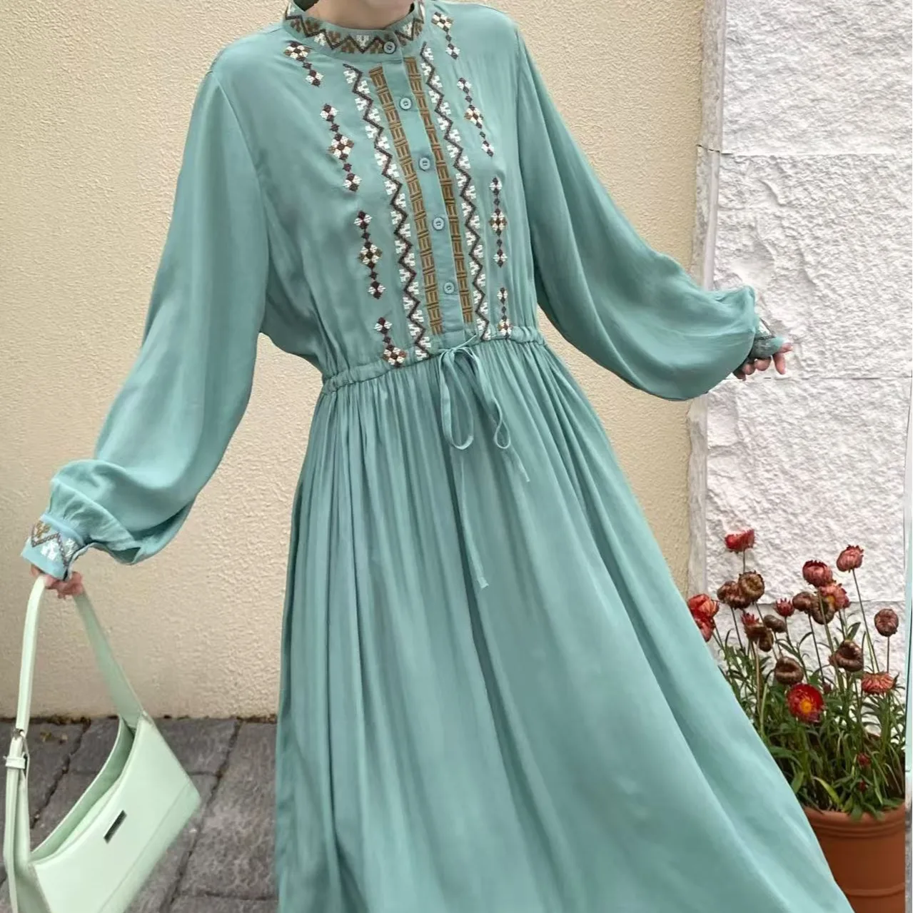 Retro Etniczny Styl, Ciężki Haft, Długi Letni Krój, Cienka Mieszanka Bawełny, Sukienka typu Lantern, Maxi, Idealna na Wakacje