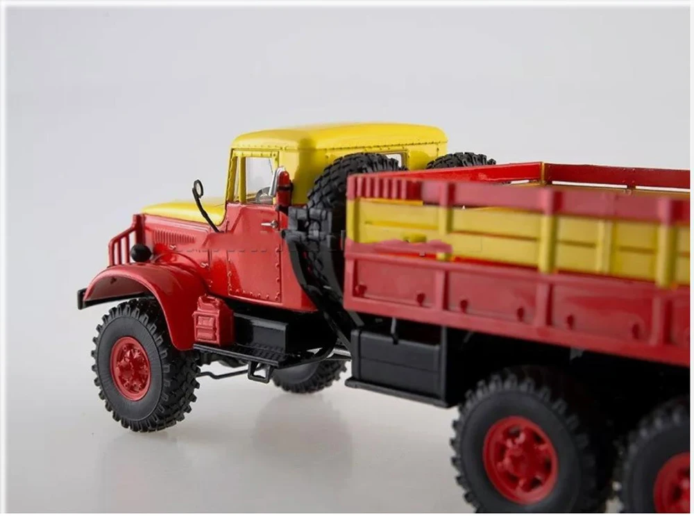 Sclae KrAZ-vehículo de juguete de aleación fundida a presión para colección, escala 1/43, SSM 214