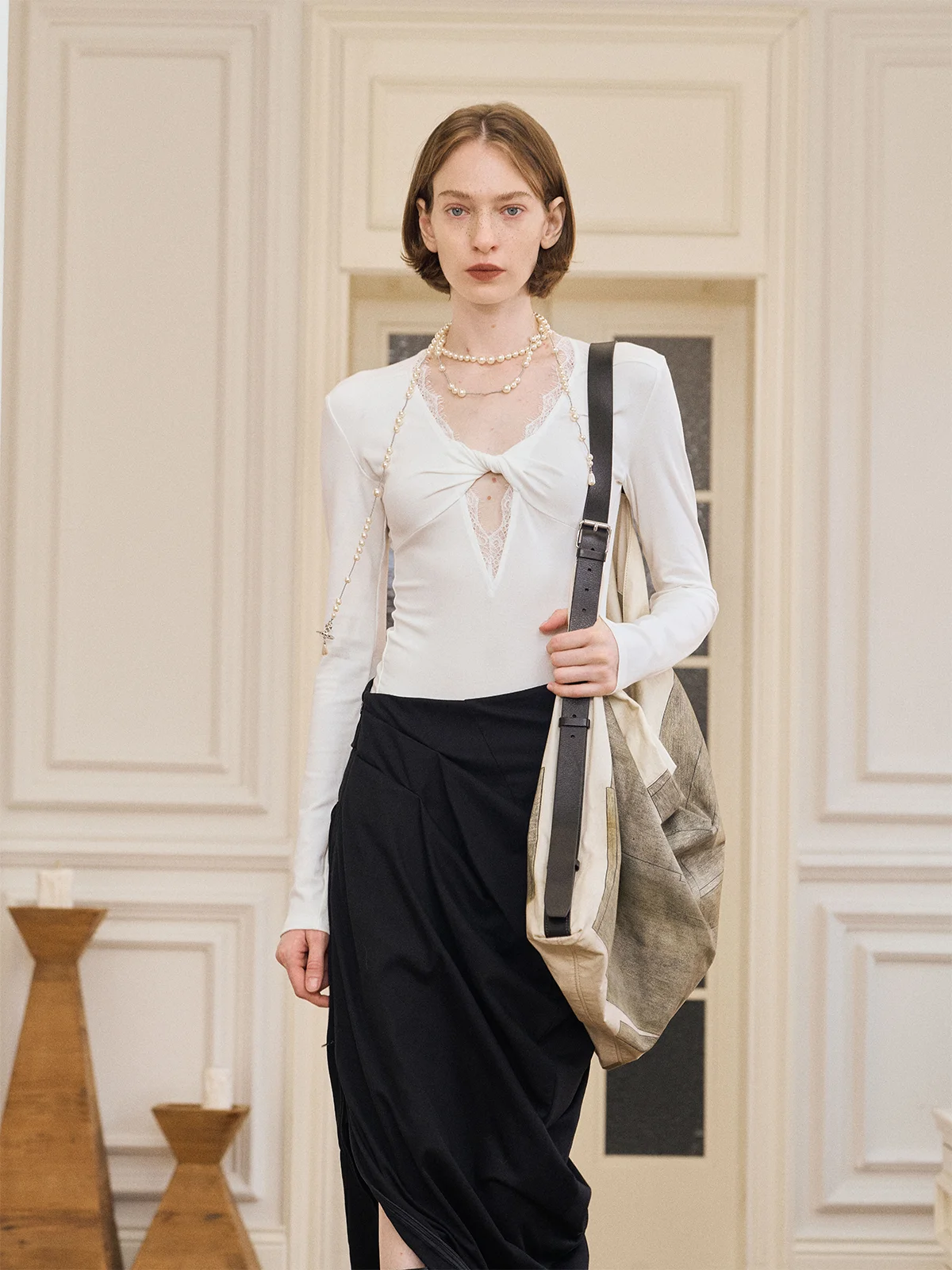 

a Kind Ego Lace Heart Knot Hollow out One-Piece Women's Long Sve V-Ne Top High-End Sensation Casual Sle Pure Color