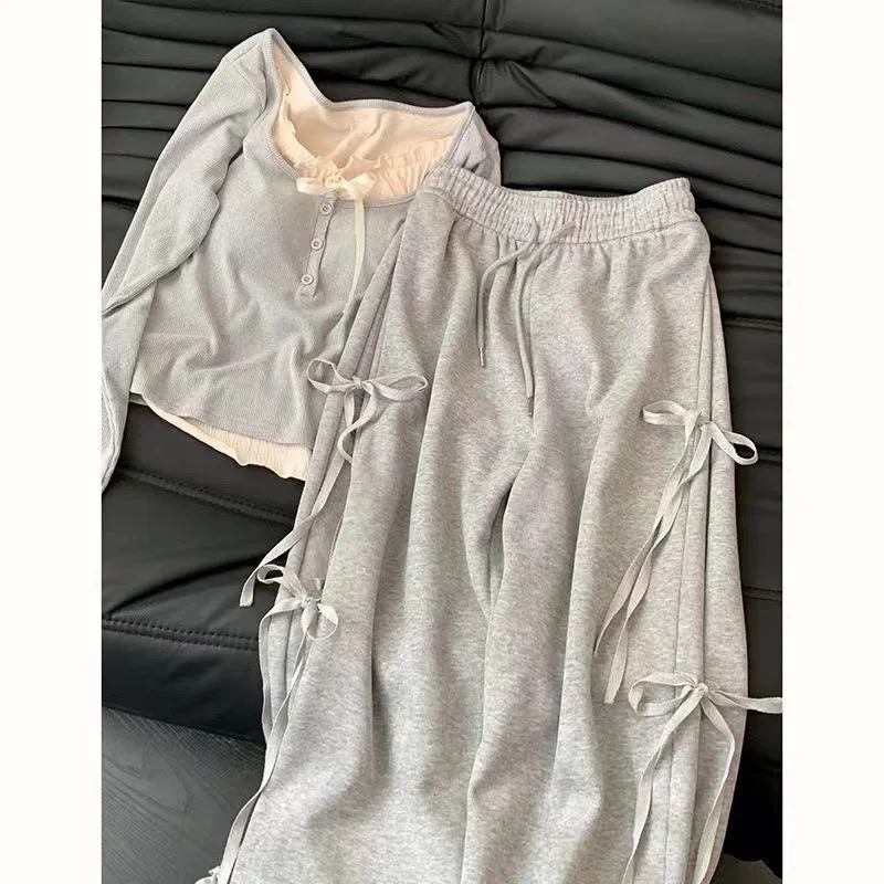 Costume deux pièces gris décontracté de style coréen pour femmes, nouveau design de nœud, super doux, taille haute, pantalon slim à jambes larges, printemps, 2024