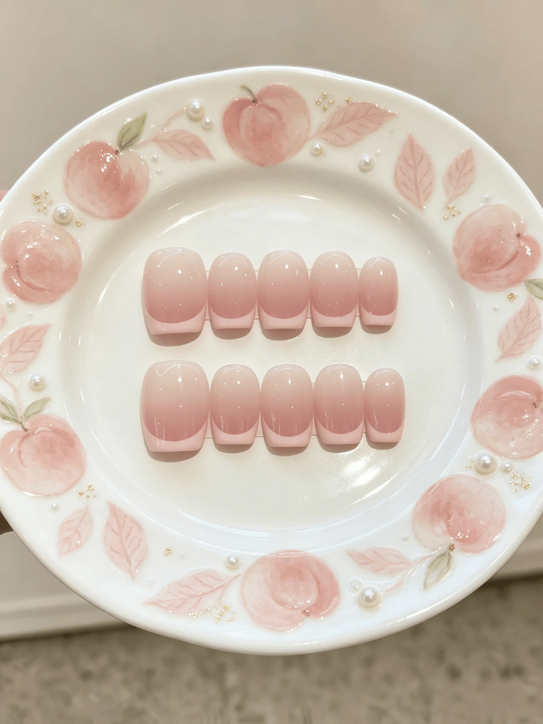 10 Pieces of Handmade Short Square-Round Full-Cover Nail Tips, Short Length, Nude Pink Gradient Color Scheme, Simple Nude Color with a Gentle Style, Suitable for Women and Girls, Ideal for Daily Work, Commuting, and School, Perfect as a Gift, Includes 1 Piece of Jelly Glue and 1 Nail File